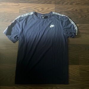 Nike Blue Men’s Medium Shirt